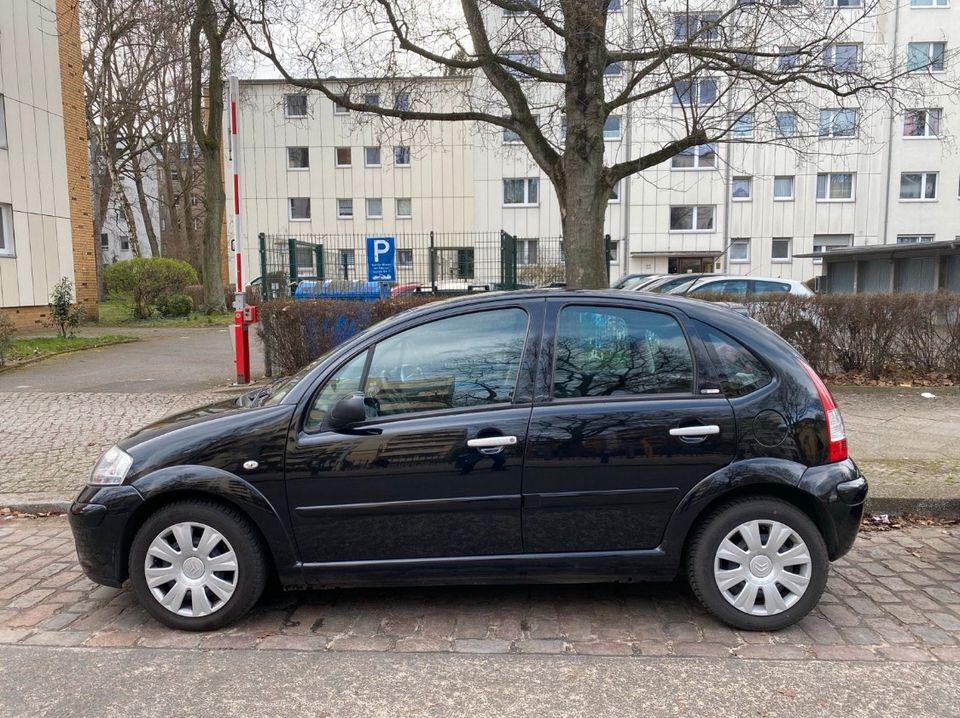 Citroën C3 1.4 Exklusiv PDC Tempomat Klimaautomatik in Berlin