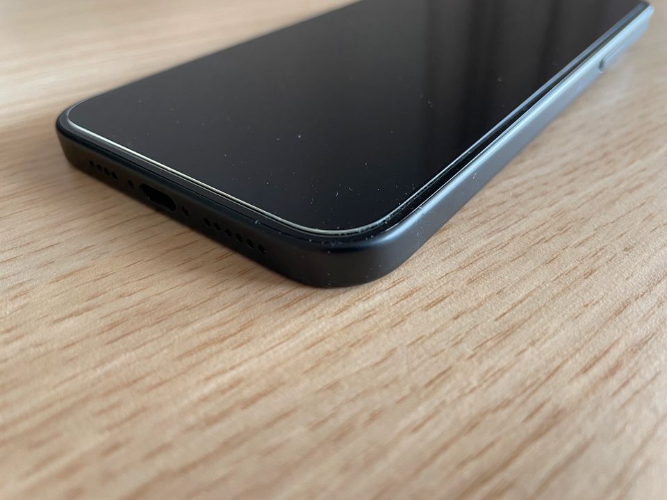 iPhone 15 Plus 128GB schwarz Akku 100% Apple Garantie Nov 2024 in Frankfurt am Main