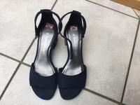 Schuhe mit Absatz gr 36 Marco Tozzi Hessen - Ehringshausen Vorschau