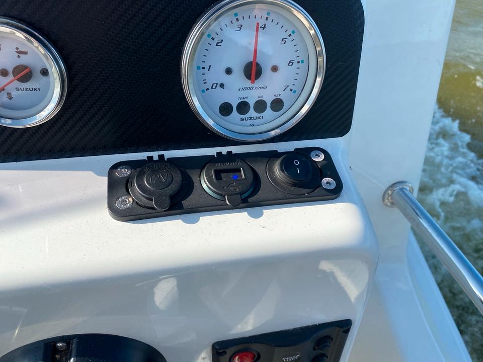 Motorboot Angelboot Kajütboot Bj 5/21, 30PS Motor mit Trailer in Rostock
