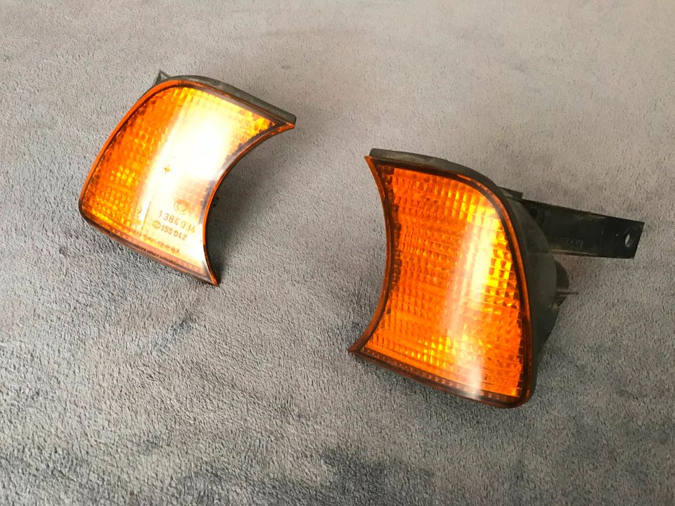 Original BMW Blinker Blinkleuchte Rechts - Links E34 in Obertshausen