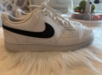 Nike Sneaker / Damenschuhe / Größe 41 Nordrhein-Westfalen - Versmold Vorschau