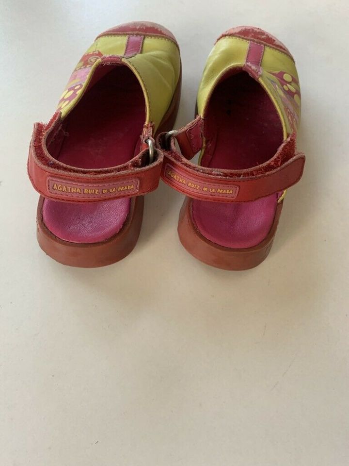 Agatha Ruiz de la Prada Ballarina Clogs Gr. 29 in Germering