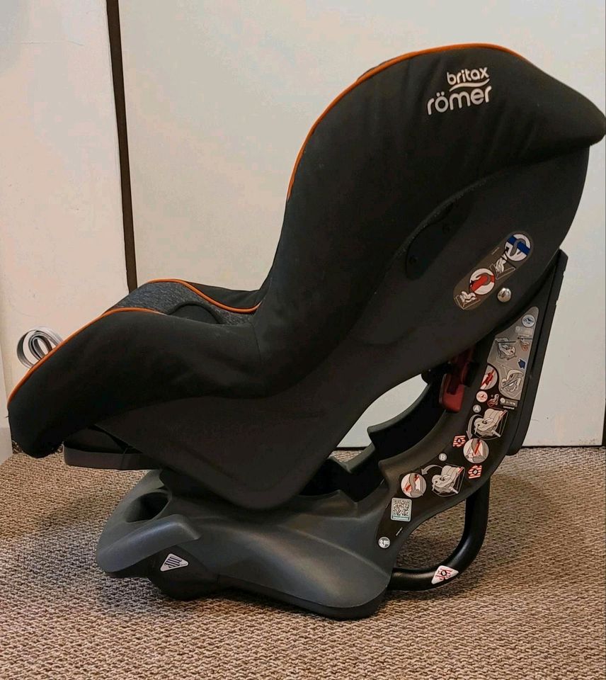 Autokindersitz Britax Römer Excelsior 0-14 kg Babypolster in Seifhennersdorf