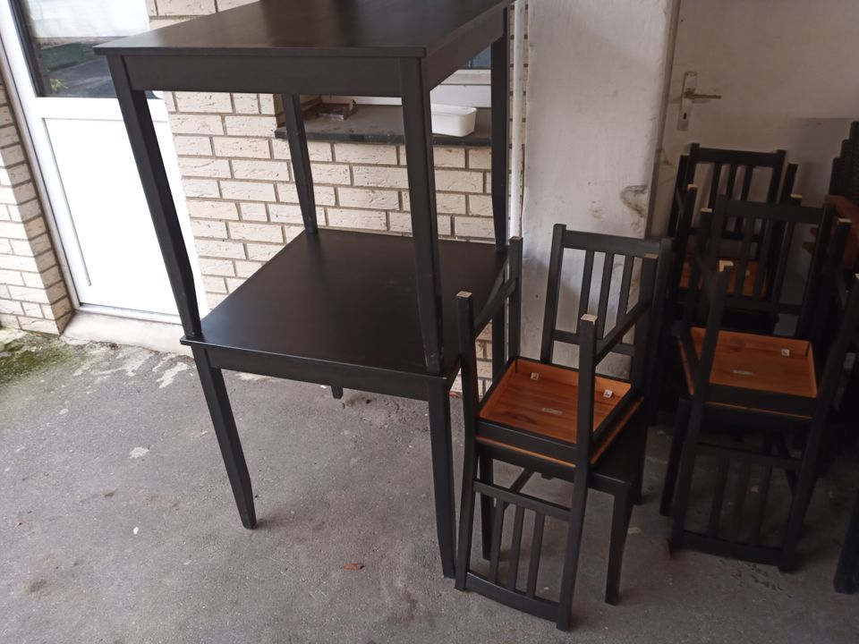 Café Tische mit Stühlen gebraucht schwarz aus Holz in Neuss