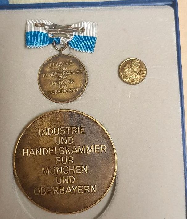 Auszeichnung Medaille Industrie und Handelskammer für München in Landsberg (Lech)