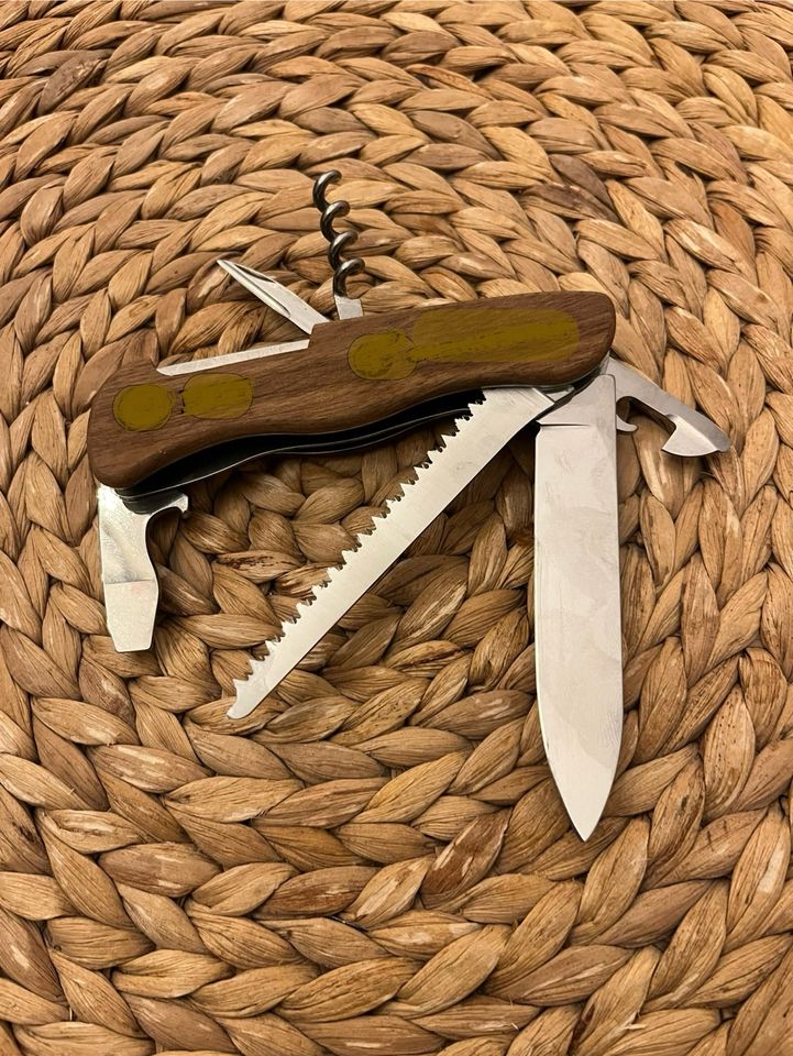 VICTORINOX Taschenmesser FORESTER WOOD in Ginsheim-Gustavsburg