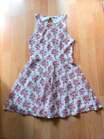 Weißes Sommerkleid mit Blumen in pink M Baden-Württemberg - Tübingen Vorschau