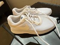 Nike Schuhe 38 Sachsen - Riesa Vorschau