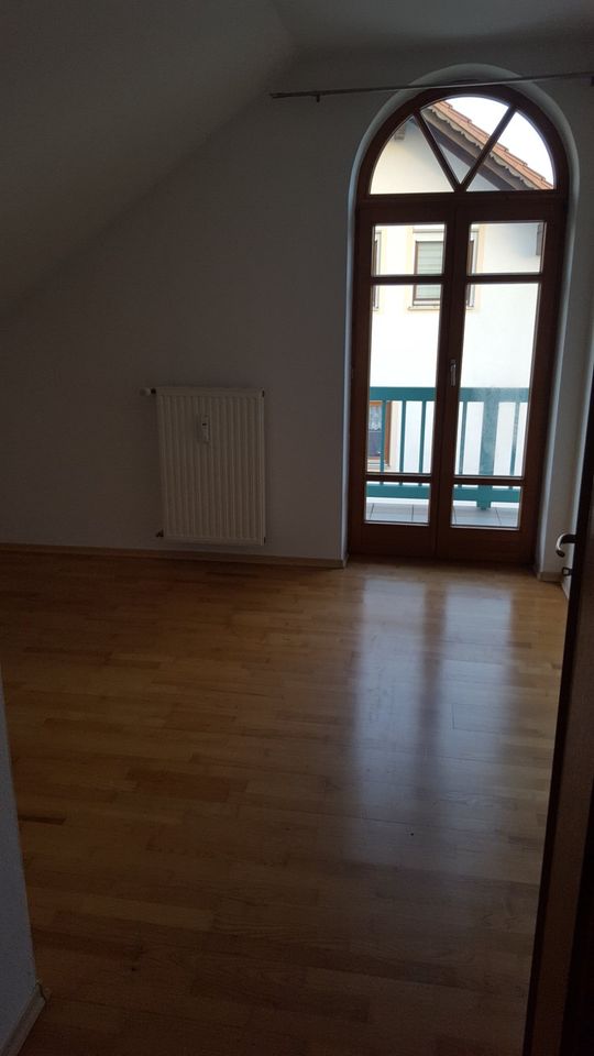 2 Zimmer Wohnung Rotthalmünster Balkon Dachgeschoß in Rotthalmünster