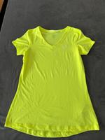 Nike Pro  Sport Shirt Gr.L neon gelb Hessen - Eschborn Vorschau