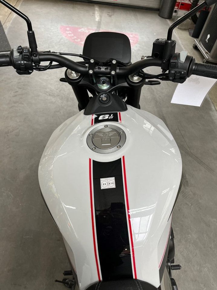 Moto Morini 6 1/2 Seiemmezzo STR White ABS 2022 in Hamburg