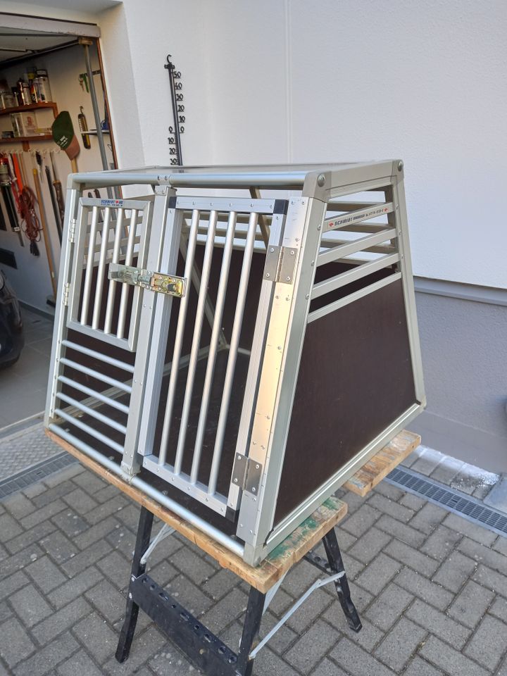 Hunde-Transportbox von Schmidt in Grävenwiesbach