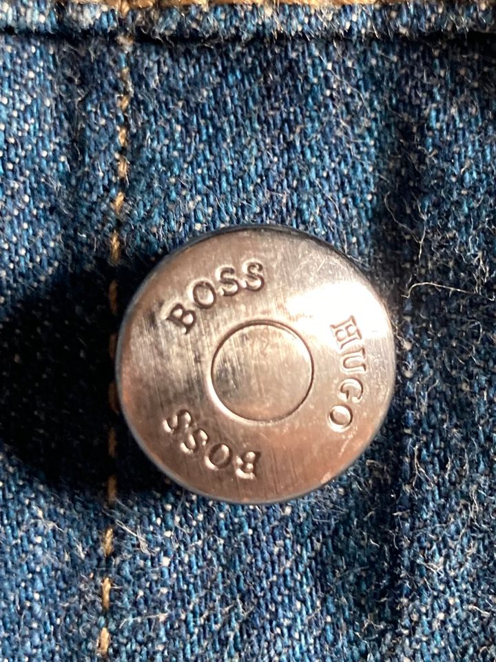 Jeans Jacke Hugo BOSS Gr L in Salzgitter