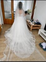 Brautkleid mit Schleppe Nordrhein-Westfalen - Mülheim (Ruhr) Vorschau