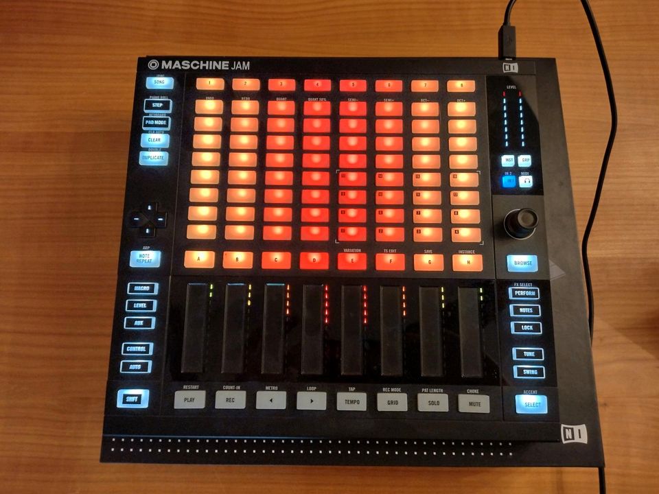 Native Instruments Maschine Jam in Bad Schussenried