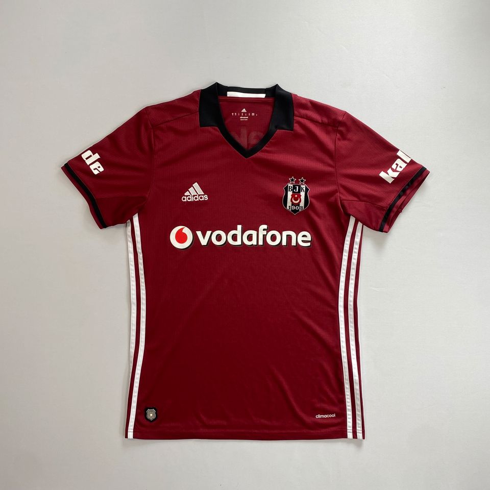 Vintage Adidas Besiktas Istanbul Trikot 37€* Fußball Trikot Shirt in  Baden-Württemberg - Mudau | eBay Kleinanzeigen ist jetzt Kleinanzeigen