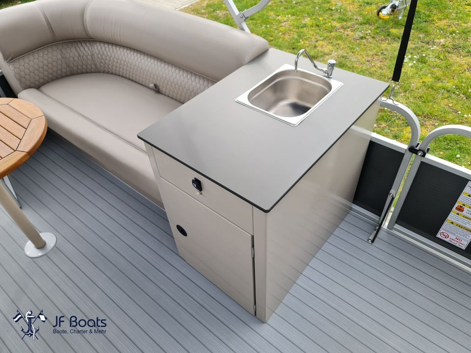 SOMMER SPECIAL, Angebot Pontonboot Boot Motorboot TOP! CE! Sharkponton Pontoon Boot Pontoonboot in Hartha