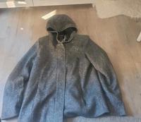 Graue dünne Jacke Leipzig - Neustadt-Neuschönefeld Vorschau