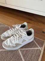Adidas Sneaker Turnschuhe Herren Größe 42 Hessen - Petersberg Vorschau