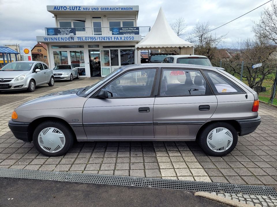 Opel Astra F 1,8 i CD - Automatik - H Kennzeichen in Winnenden