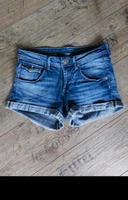 Jeansshorts von H&M Größe 38 Thüringen - Ronneburg Vorschau