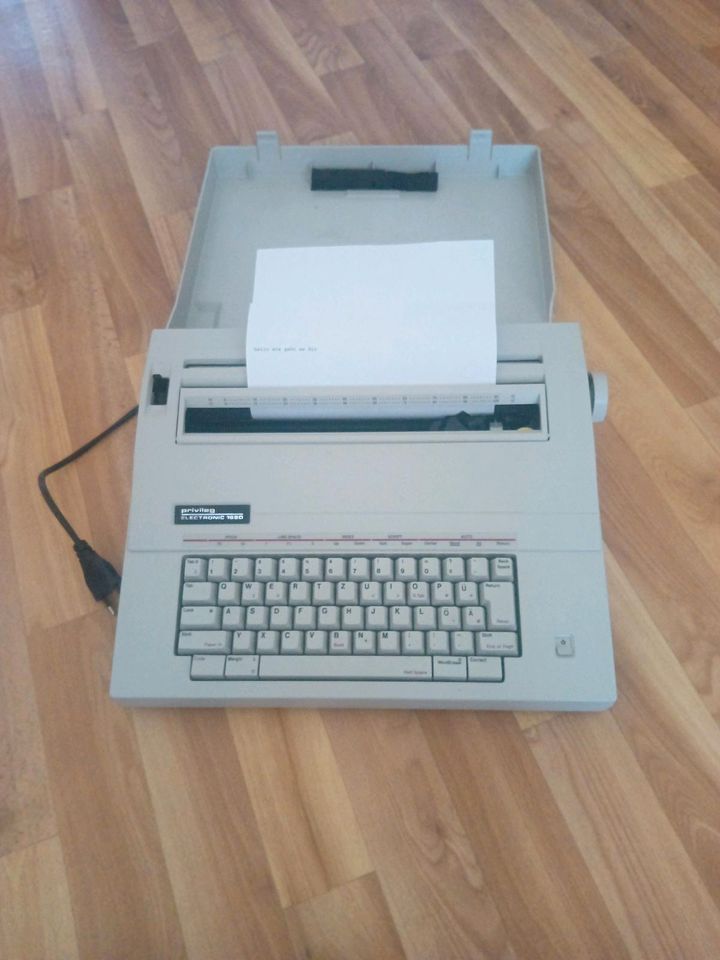 Schreibmaschine Privileg in Hoyerswerda