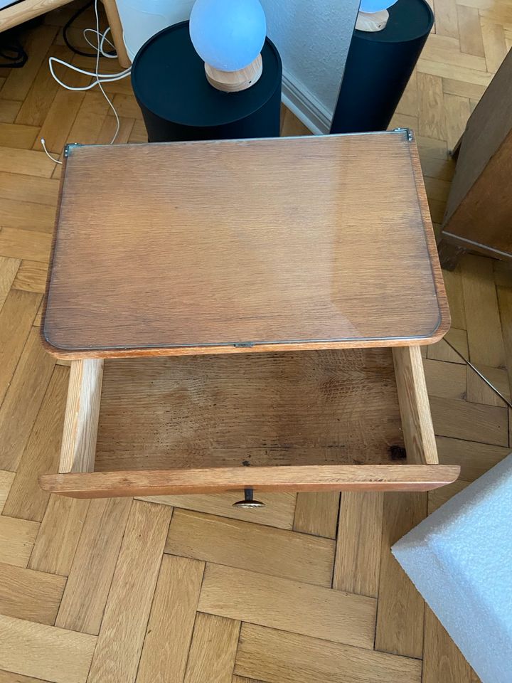 Nachttisch Beistelltisch Vintage DDR Teak Holz in Berlin