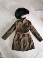 Winterjacke DKNY, Reißverschluss kaputt, Größe S, Olivgrün Baden-Württemberg - Filderstadt Vorschau