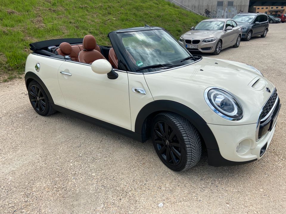 Mini Cooper S Cabrio in Gröbenzell