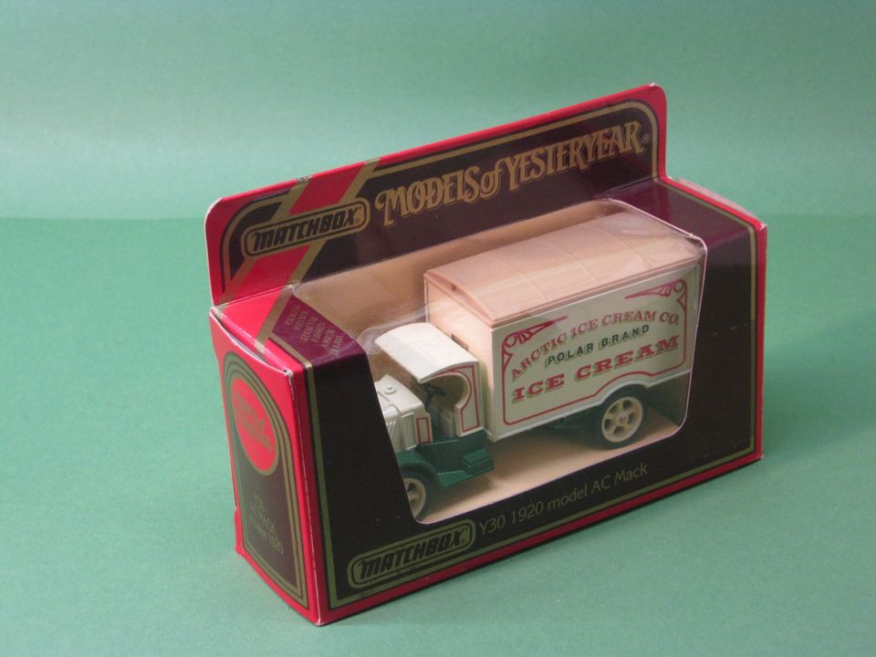 Y-30 Mack Model AC Truck 1920 ICE CREAM Matchbox MOY in Klein Rönnau