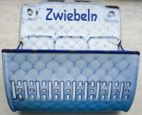 Emaille Behälter Topflappen Zwiebeln Mop weiß blau Sachsen - Elstra Vorschau