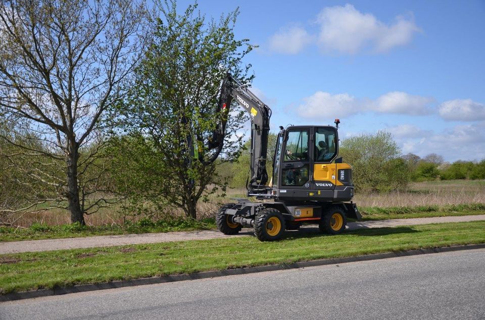 GREENTEC HX 230 Astschere für Bagger /Radlader /Traktor-Aktion- in Schmallenberg