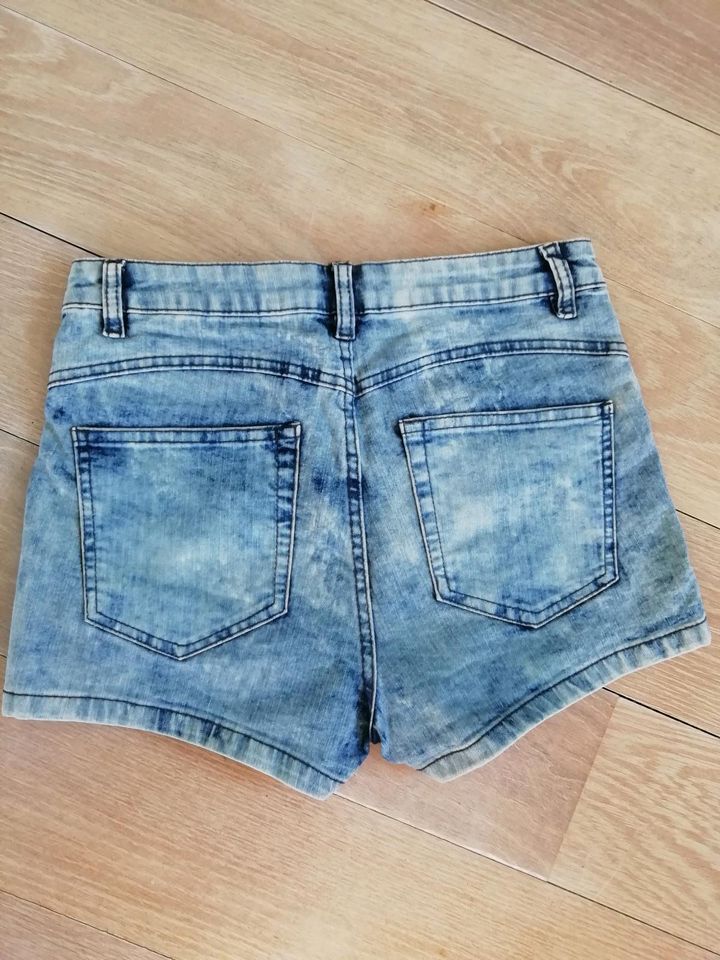 Regular High Waist Hose/ Shorts /Hotpants von Clockhouse (C&A) 36 in Wangen im Allgäu