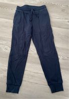 H&M Jogginghose Gr 134/140 dunkelblau top Hessen - Borken Vorschau