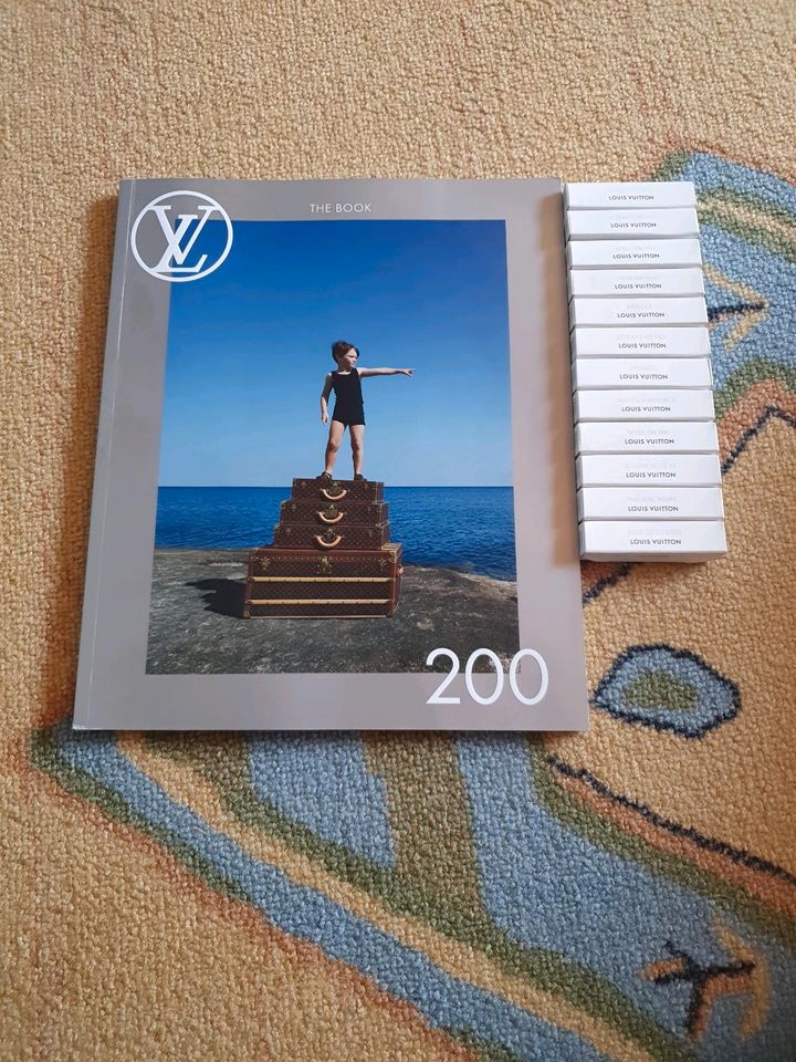 Louis Vuitton the Book 200 in Binningen