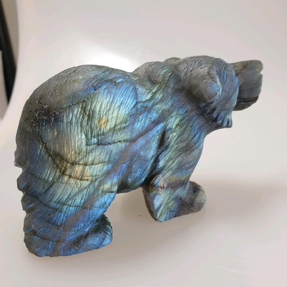 Gravierte "Bär" Skulptur aus Labradorith ( 120 x 50 mm ) AAA in Recklinghausen