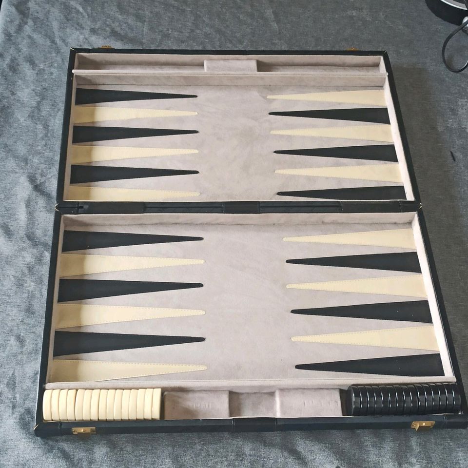 Backgammon - Koffer in Essen