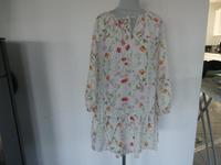 H&M Kleid creme Blütendruck Hängerchen Gr. M Bayern - Mitterteich Vorschau