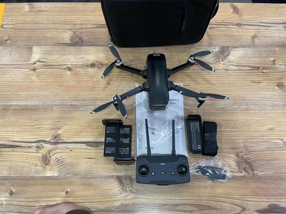 Faith2 Drone with 4K adjustable HD camera⭐️GPS mit 3 Axis Gimbal, in Berlin