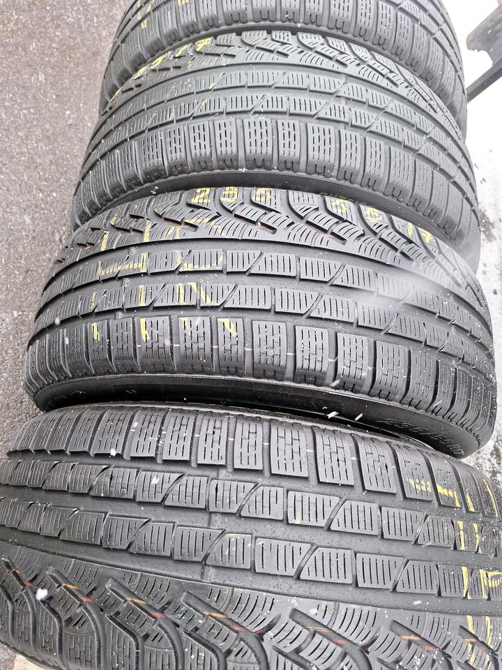 4× 235/55r17 99H Winterreifen Pirelli in Würselen