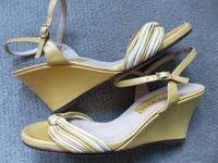 Bruno Magli Wedges/ Riemchen-Sandaletten Gr. 39 Top Zustand Rheinland-Pfalz - Bacharach Vorschau
