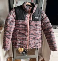 North Face Nuptse 700 pink digital camo Berlin - Lichtenberg Vorschau