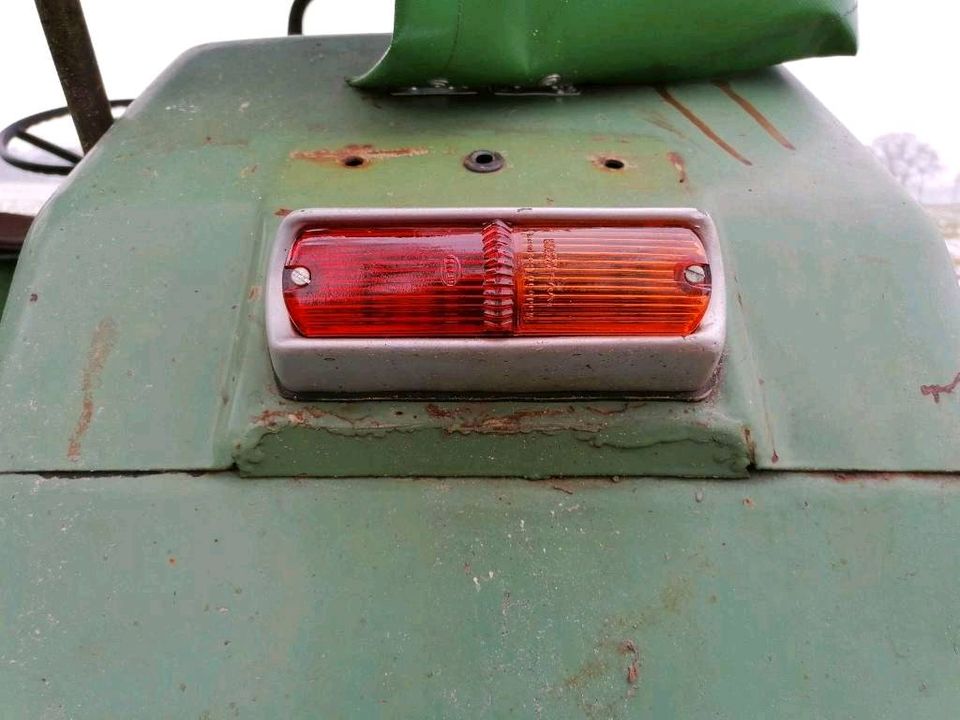 Fendt Farmer 3s Rundhauber Favorit 4 Rückleuchte Lichtscheiben in Garrel