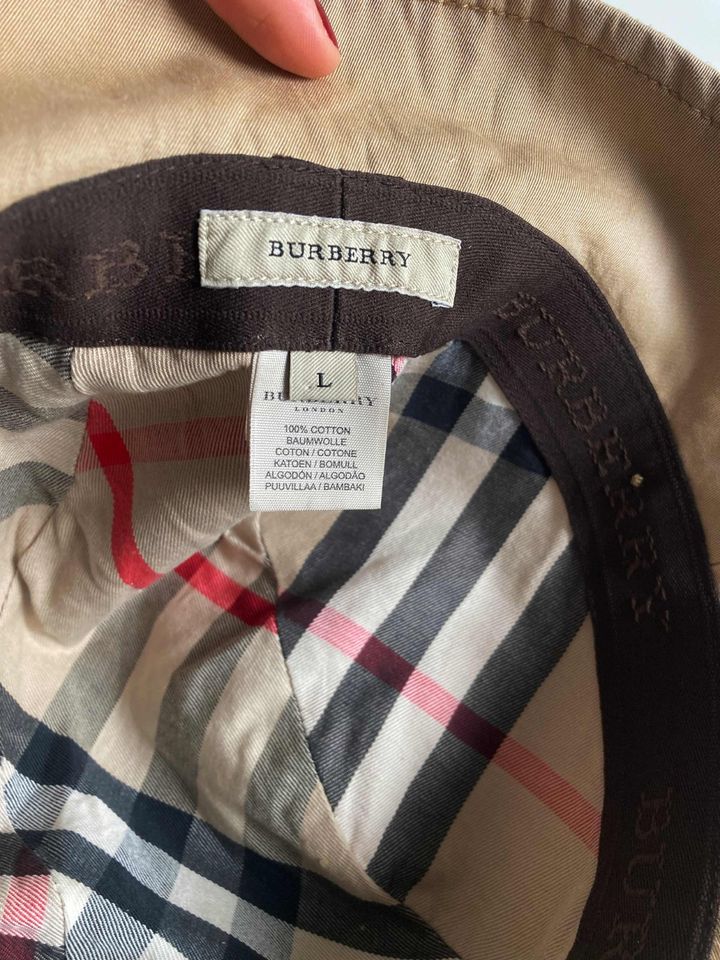 Burberry Hut Beige Regenhut L Fischerhut Kappe mit Lederschnalle in  Wandsbek - Hamburg Jenfeld | eBay Kleinanzeigen ist jetzt Kleinanzeigen