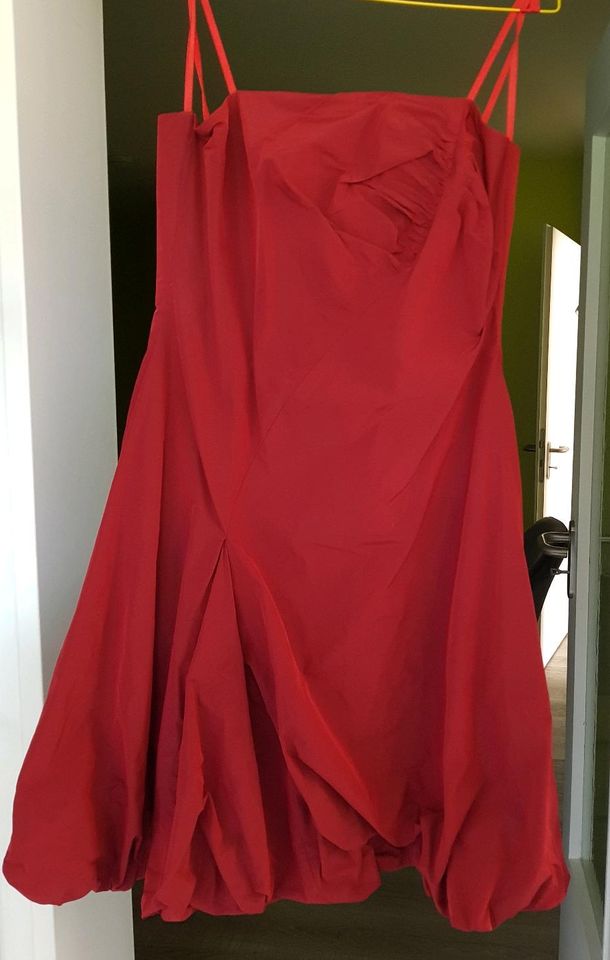 VM Abendkleid weinrot Größe 40 in Dortmund