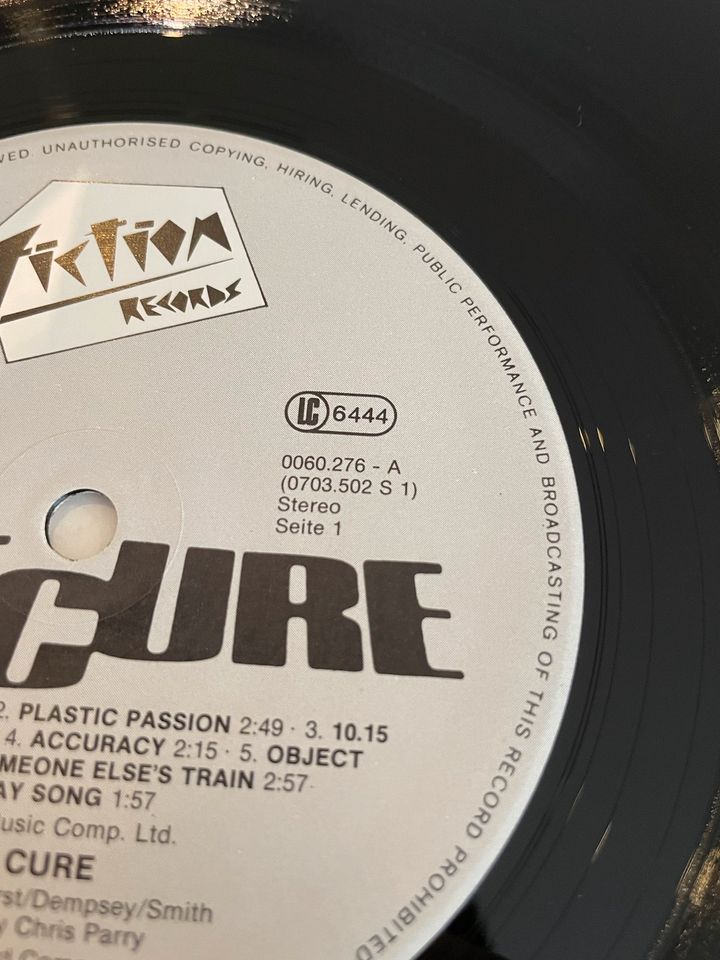 Schallplatte Vinyl LP The Cure - Boys dont cry in Panketal