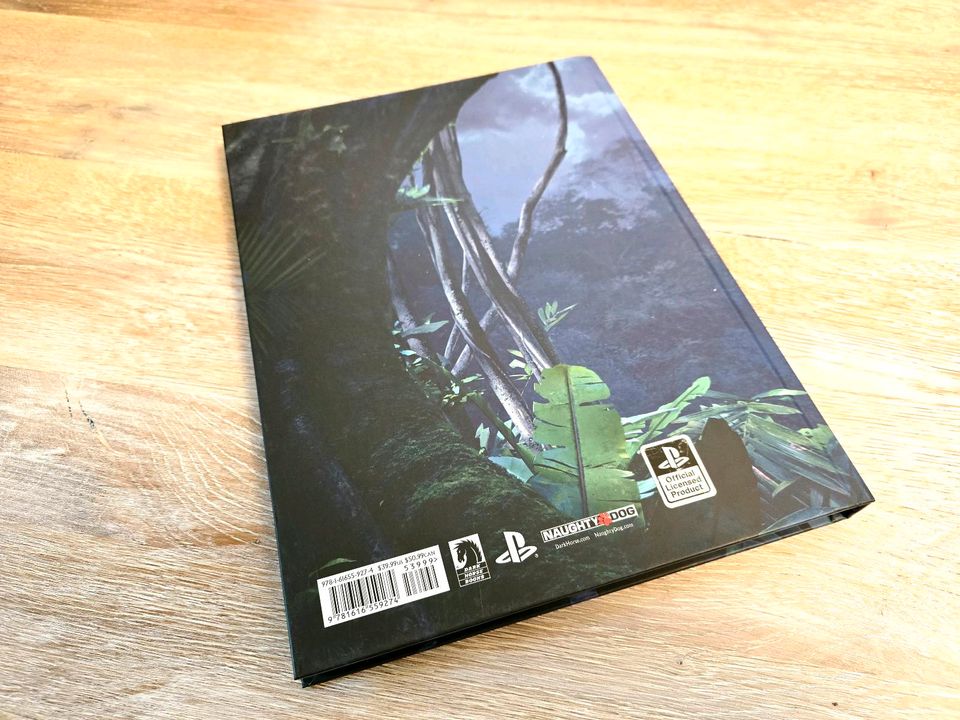 The Art of Uncharted 4 - a Thief's end Artbook in Hannover