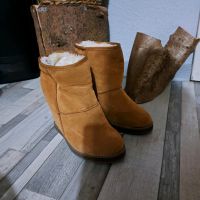 Schuhe Boots Stiefel Stiefeletten High Heels Pumps Nordrhein-Westfalen - Ahlen Vorschau