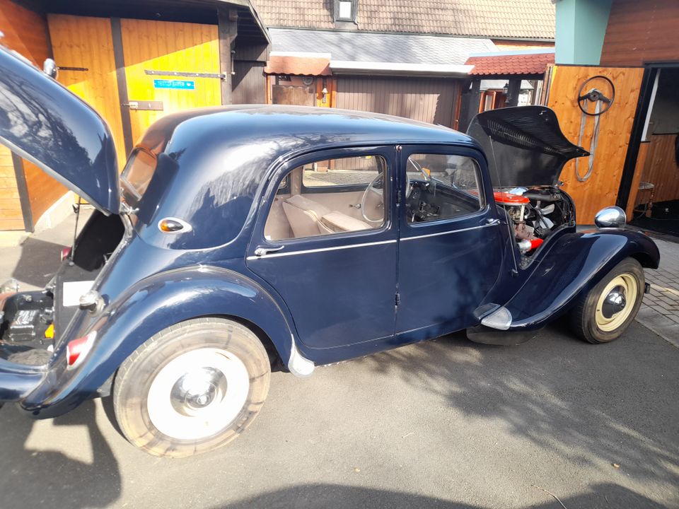 Citroen 11 CV BL in Triebel